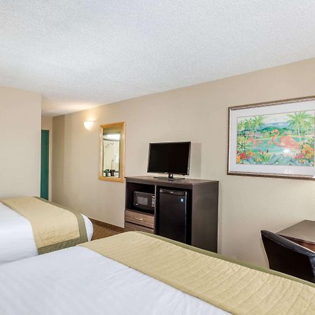 Baymont By Wyndham Fort Myers Airport Rom bilde