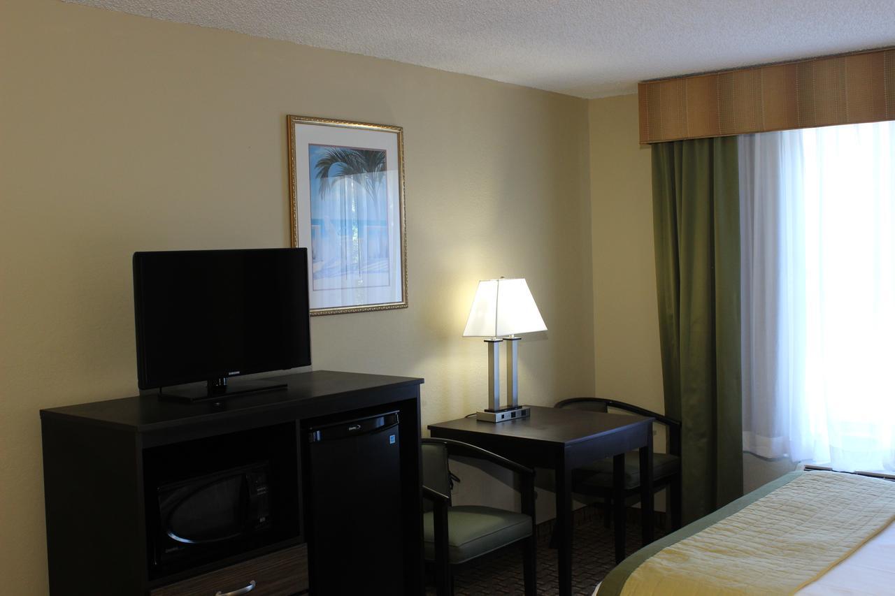 Baymont By Wyndham Fort Myers Airport Eksteriør bilde