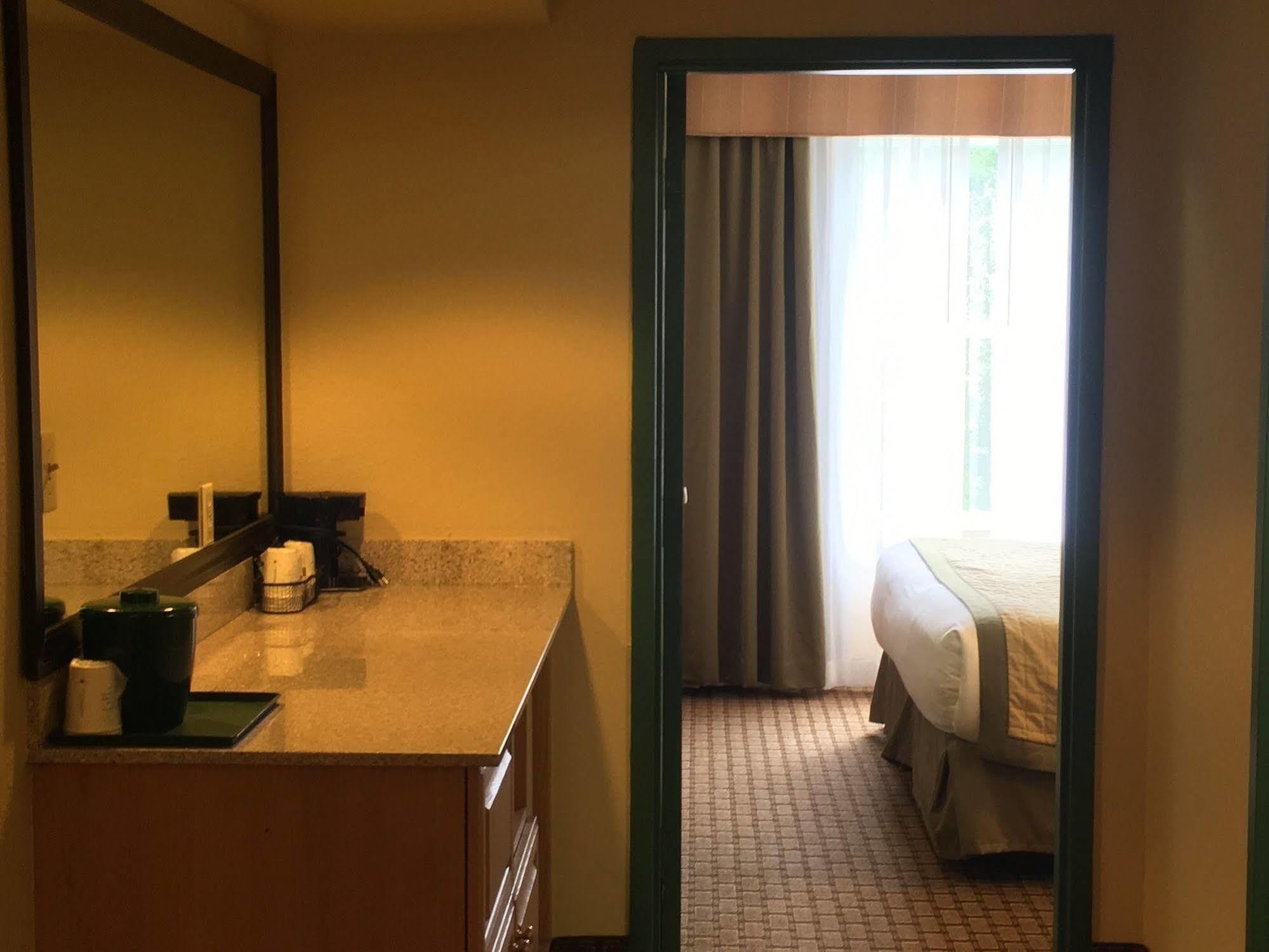 Baymont By Wyndham Fort Myers Airport Eksteriør bilde